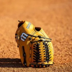 Wilson A2K D33 11.75" Baseball Glove: WBW1008931175 21 Wilson A2K D33 11.75" Baseball Glove: WBW1008931175 -Cheap bat Store 2022BB A2K Launch D33 WBW1008931175 WBW1008941175 2.jpg.cq5dam.web .1200.1200